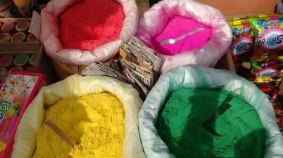 colors for holi