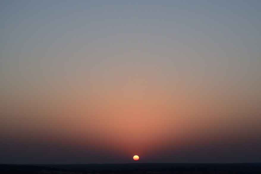 Sun sets  gloriously