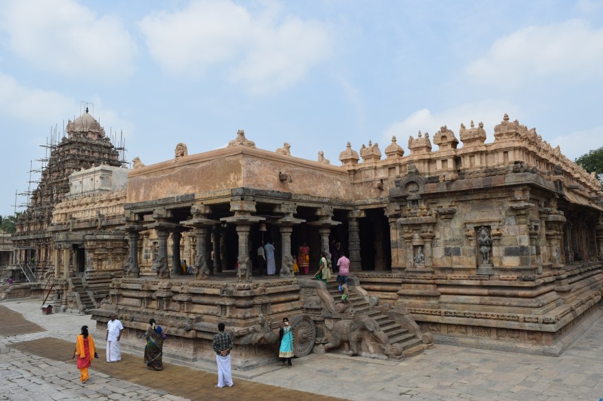 Hundred pillared hall, Mandapam 