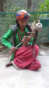 Ghar aaja pardesi....