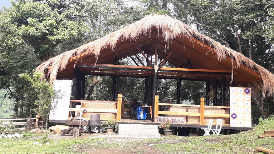 seating overlooking the Siang